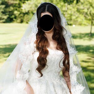 Elegant Lace Wedding Dress